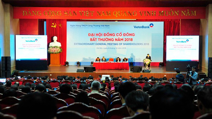 Chủ tịch Hội đồng Quản trị VietinBank cho biết sẽ áp dụng Basel 2 từ đầu 2019, sau khi cần chuẩn bị bước quan trọng từ trong 2018, và đây cũng là một nguyên do chính định hình các chỉ tiêu kinh doanh đại hội đồng cổ đông vừa thông qua.
