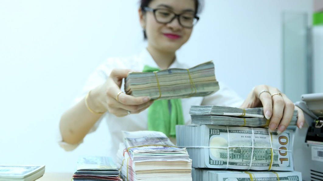 Cập nhật mới nhất từ Tổng cục Hải quan, từ đầu năm đến hết tháng 11, Việt Nam tiếp tục nâng cao kỷ lục xuất siêu với 7,41 tỷ USD, cao hơn nhiều so với con số ước tính 6,8 tỷ USD đưa ra trước đó - Ảnh: Quang Phúc.