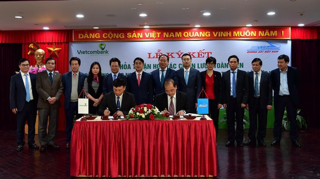 Lễ ký thỏa thuận hợp tác chiến lược toàn diện giữa Vietcombank với VNR.