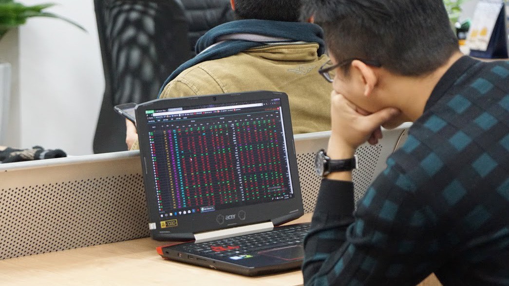 Nhiều cổ phiếu ngân hàng hiện nay thiếu đi động lực vốn ngoại mới, sau khi đã đầy hoặc khóa "room" - Ảnh: Quang Phúc.