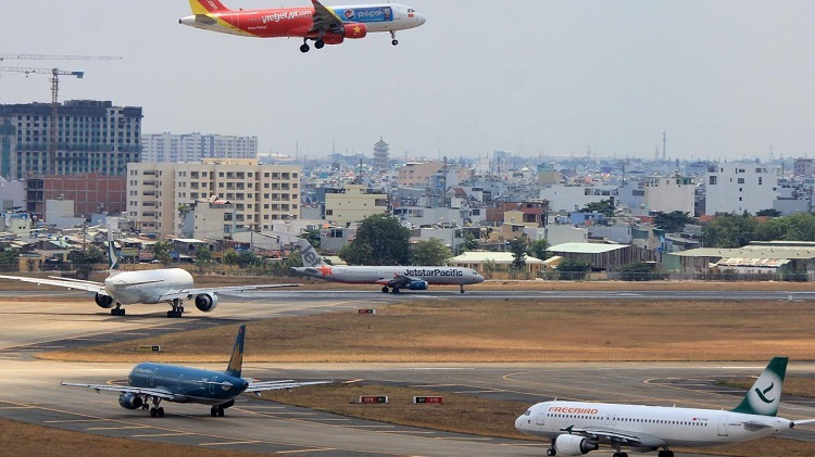 Cảng hàng không Nội Bài đã nghiệm thu đưa đường lăn S7B vào khai thác, dự kiến đưa đường lăn S2 vào khai thác ngày 06/11/2020.
