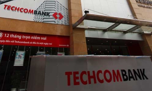 Vietnam Airlines rút vốn khỏi Techcombank