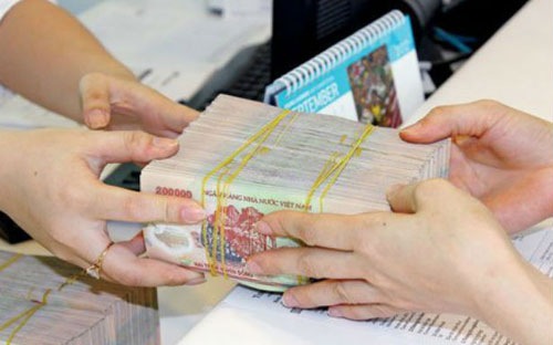 Cùng với việc bơm thêm vốn cho nền kinh tế, Chính phủ yêu cầu Ngân hàng Nhà nước phải xử lý tốt các khoản nợ xấu.<br>