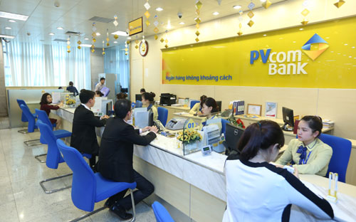 PVcomBank điều chỉnh chính sách trong gói sản phẩm PV-Account, miễn phí một loạt dịch vụ và giao dịch cho khách hàng - Ảnh: Quang Phúc.<br>