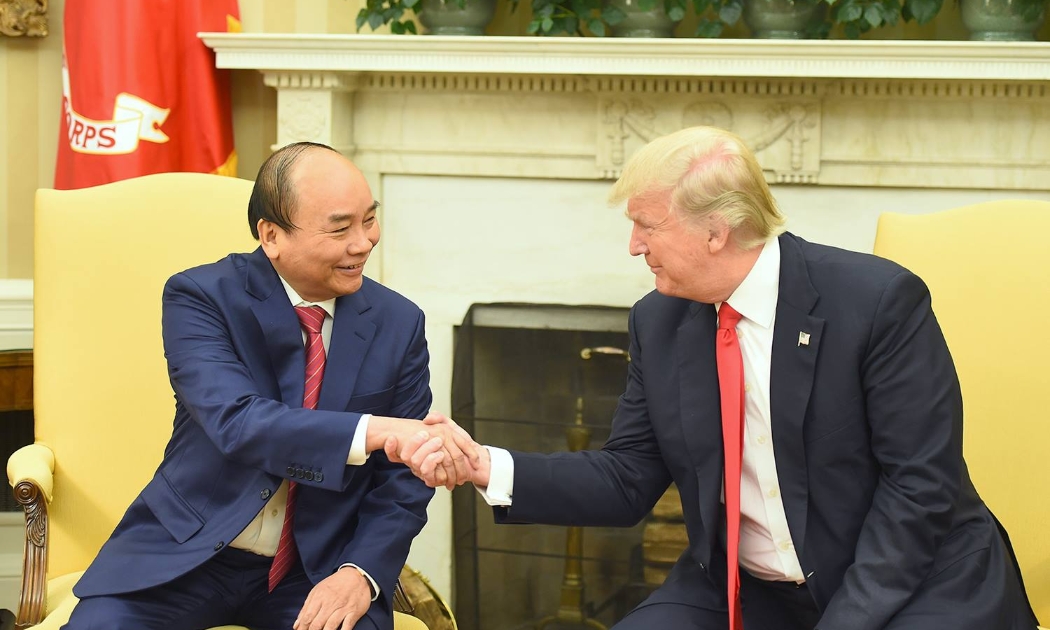 Tổng thống Donald Trump khẳng định coi trọng quan hệ Việt Nam - Mỹ và vai trò của Việt Nam, mong muốn quan hệ hai nước thời gian tới tiếp tục phát triển mạnh mẽ.