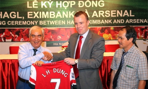 Doanh nghiệp Việt đón “hiệu ứng Arsenal” thế nào?