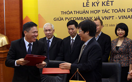 Lễ ký thỏa thuận hợp tác toàn diện giữa PVcomBank với VNPT - Vinaphone.<br>