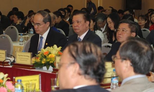 Không “bôi trơn”, nhiều doanh nghiệp vẫn sợ bị phân biệt đối xử