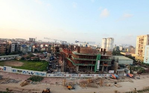 Thủ tướng đã chỉ rõ, vẫn còn tình trạng phê duyệt nhiều dự án quá khả 
năng cân đối vốn, dẫn đến phân bổ vốn dàn trải, kéo dài thời gian thi 
công, gây thất thoát lãng phí..., nợ đọng xây dựng cơ bản chưa được xử 
lý triệt để.