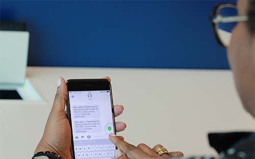 Nhiều khách hàng vẫn chưa có thói quen sử dụng dịch vụ tin nhắn tự động, thư điện tử để chủ động kiểm soát thay đổi số dư tiền gửi tiết kiệm.<br>