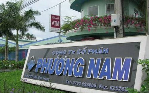 Tại thời điểm tháng 7/2013 (Phương Nam chính thức vỡ nợ và phải tái cấu 
trúc), các khoản nợ ngắn hạn ở các ngân hàng tại công ty này lên tới 
1.513 tỷ đồng, cộng với các khoản vay trung dài hạn ước 84 tỷ đồng thì 
tổng số nợ là 1.597 tỷ đồng. 