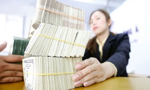 Bắt đầu thanh tra vượt trần lãi suất huy động USD