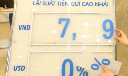 Đã có ngân hàng vượt trần lãi suất huy động?