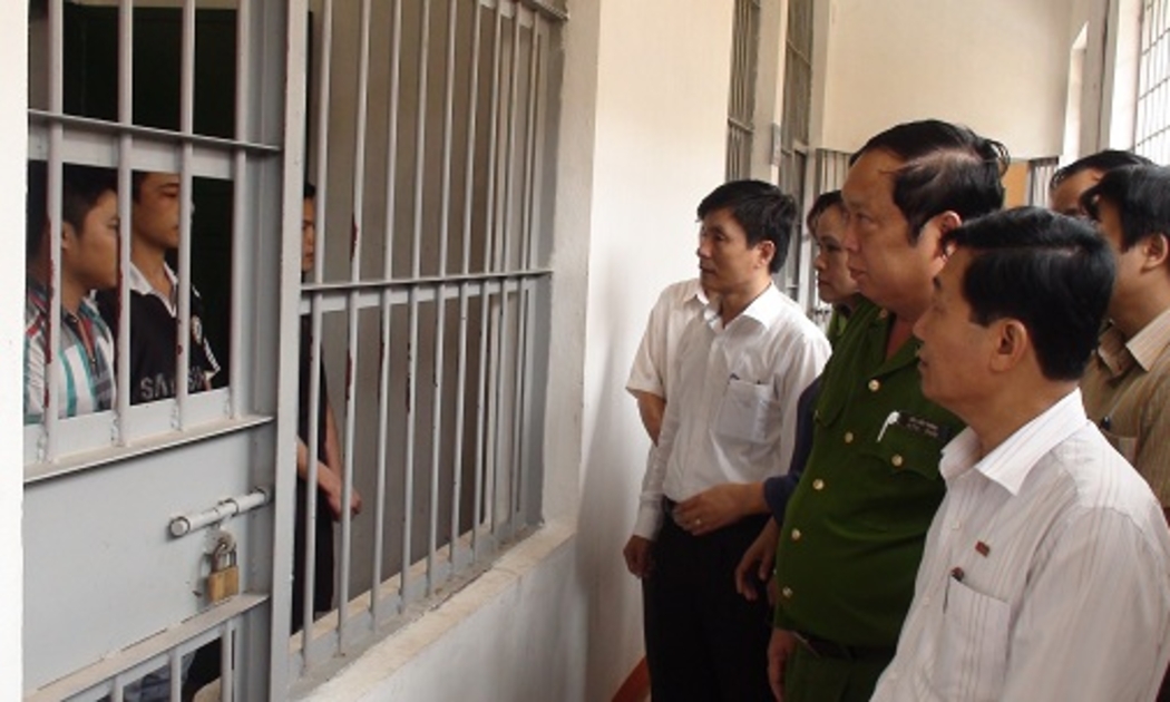 Hệ thống tổ chức cơ quan quản lý, thi hành tạm giữ, tạm giam là một 
trong các vấn đề còn có ý kiến khác nhau khi thảo luận tại nghị trường - Ảnh: dbndhatinh.vn.