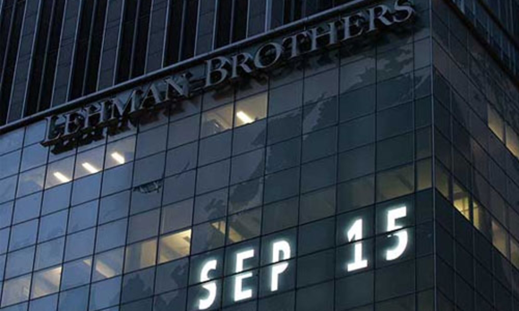 Vụ phá sản của Lehman Brothers xảy ra vào ngày 15/9/2008, châm ngòi cho sự bùng nổ của khủng hoảng trên phạm vi toàn cầu.