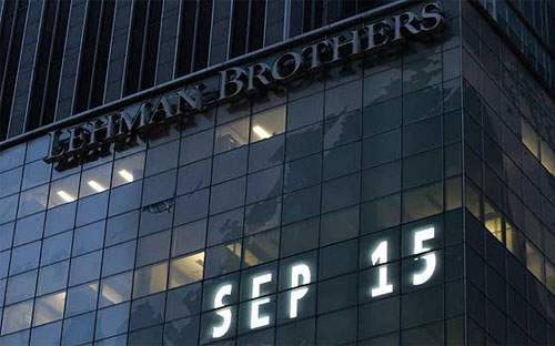 Vụ phá sản của Lehman Brothers xảy ra vào ngày 15/9/2008, châm ngòi cho sự bùng nổ của khủng hoảng trên phạm vi toàn cầu.