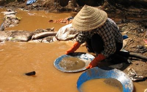 Tính chất và mức độ vi phạm của hoạt động khai thác khoáng sản trái phép
 được nhìn nhận là ngày càng tinh vi, phức tạp và diễn ra khá công khai...
