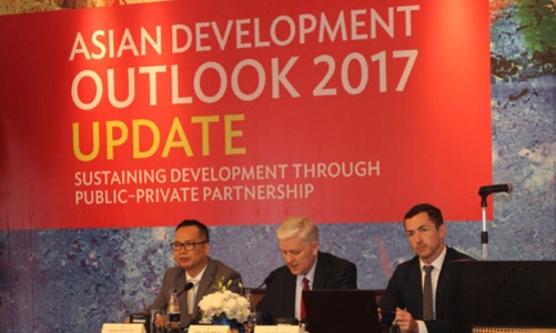 Đến lượt ADB lo Việt Nam nới lỏng tiền tệ