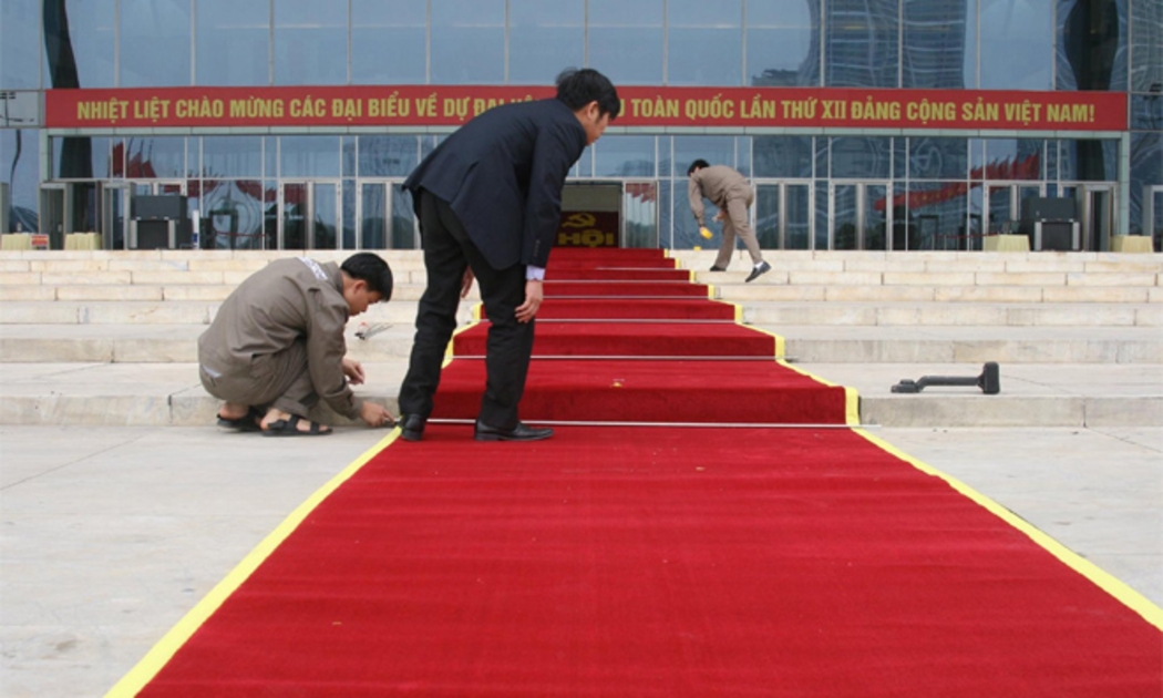 Công tác chuẩn bị trước thềm Đại hội Đảng lần thứ 12, tại Trung tâm Hội nghị Quốc gia, nơi diễn ra Đại hội - Ảnh: BBC.