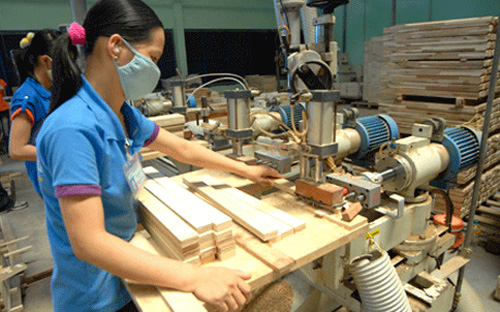 Theo Bộ Tài chính, khi luật được thông qua sẽ tạo thuận lợi cho doanh 
nghiệp có điều kiện tăng tích tụ, tích luỹ, tái đầu tư phát triển sản 
xuất, kinh doanh