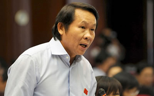 <font face="Arial, Verdana" size="2">Đại biểu Thân Đức Nam (Đà Nẵng) hiện là Phó chủ nhiệm Văn phòng Quốc hội, tuy nhiên, những trải nghiệm trước đó với tư cách lãnh đạo một doanh nghiệp bất động sản cũng được các đại biểu quan tâm.</font>