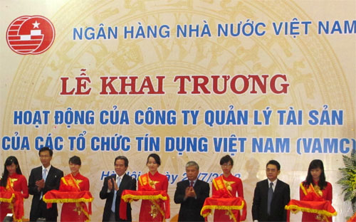 Trong một bản giải trình thông tin liên quan, Ngân hàng Nhà nước dự kiến VAMC sẽ xử lý được khoảng 80 - 100 
nghìn tỷ đồng nợ xấu với tỷ lệ thu hồi dự kiến là 20% - 40%.