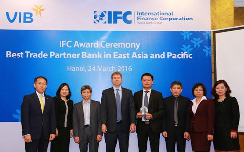 VIB đã được IFC nâng hạn mức tín dụng lên đến 120 triệu USD. Kể từ lúc 
tham gia chương trình GTFP năm 2011, VIB đã bốn lần được IFC gia tăng 
hạn mức với hạn mức ban đầu chỉ là 15 triệu USD.