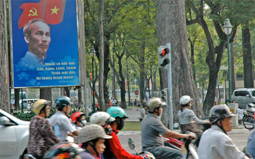 Trong số 15 chỉ tiêu được Quốc hội quyết định trong kế hoạch năm 2012, 10 chỉ tiêu có triển vọng đạt và vượt kế hoạch - Ảnh: PacificXanh.