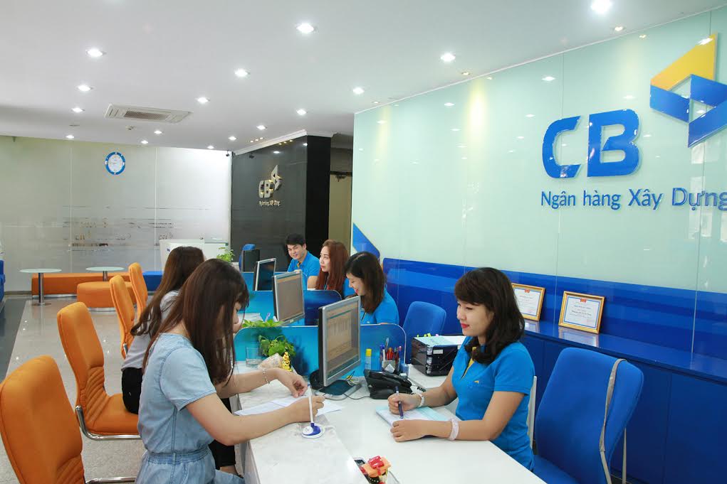 Theo CB, các sản phẩm cốt lõi dành cho khách hàng cá nhân của ngân hàng hiện tại như cho vay mua ôtô, cho vay mua và sửa chữa nhà đất... khá phong phú về hình thức và cạnh tranh, với lãi suất cho vay thấp nhất chỉ từ 6,5%/năm.