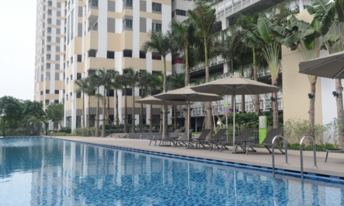 Hàng trăm khách hàng tới sự kiện giới thiệu Mulberry Lane