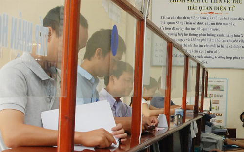 Phần lớn doanh nghiệp đánh giá mức độ thực hiện kỷ cương của công chức ở ngưỡng bình thường.<br>