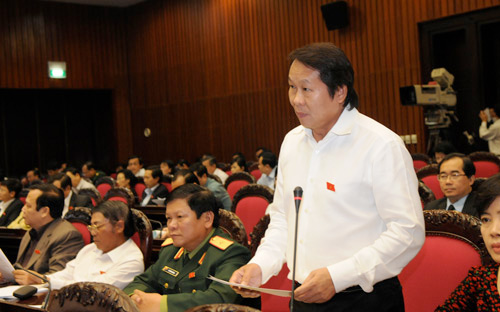 Những trải nghiệm từ thực tiễn kinh doanh có thể xem là một hành trang 
hữu ích để những người như ông Thân Đức Nam có thể làm tốt nhất công 
việc của mình trong vai trò mới là chính khách!<br>