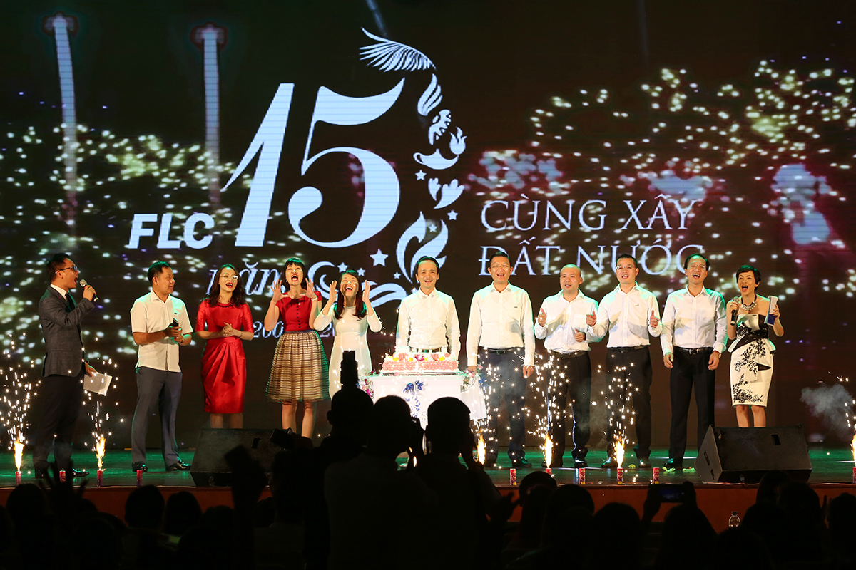 Ban lãnh đạo FLC tại lễ kỷ niệm 15 năm thành lập tập đoàn.<br>
