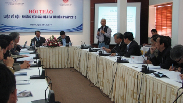 Hạn chế cán bộ, công chức lập hội là “không hợp lý” 