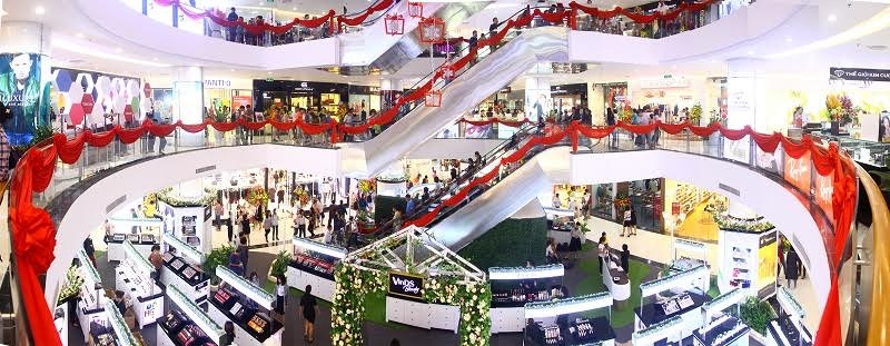 Một điểm nổi bật chỉ có tại Vincom Center Phạm Ngọc Thạch, là sự xuất hiện lần đầu tiên tại Hà Nội của hệ thống rạp chiếu phim tiêu chuẩn quốc tế BHD Star Cineplex.