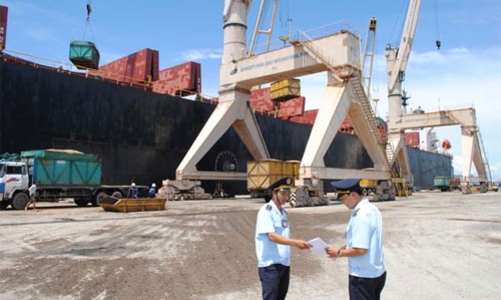 Hải quan hụt thu hàng chục nghìn tỷ đồng