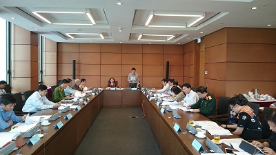 Ngày 22/10, Quốc hội họp tại tổ để cho đánh giá về việc thực hiện các nhiệm vụ phát triển kinh tế-xã hội, ngân sách Nhà nước trong những năm qua và kế hoạch thực hiện trong 5 năm tới - Ảnh: SGGP.<br>