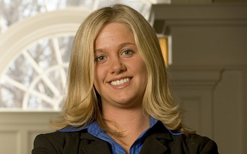 Hiện nay, Britt được xem là một trong những người phụ nữ có ảnh hưởng 
lớn nhất tại Berkshire - tập đoàn có tới 3 “bóng hồng” trong hội đồng 
quản trị gồm 13 thành viên, và có 5 giám đốc điều hành là phái yếu trong
 tổng số 81 công ty con - Ảnh: WSJ.<br>