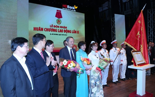 HDBank cho biết, huân chương trao tặng lần này gắn với thành tích xuất sắc đột xuất trong tiến trình đổi mới của ngành ngân hàng.