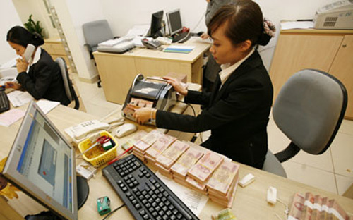 Đây là lần thứ sáu trong năm nhà điều hành giảm các lãi suất chủ chốt, 
cũng sẽ là lần giảm cuối cùng trong năm, có hiệu lực kể từ ngày 
24/12/2012.