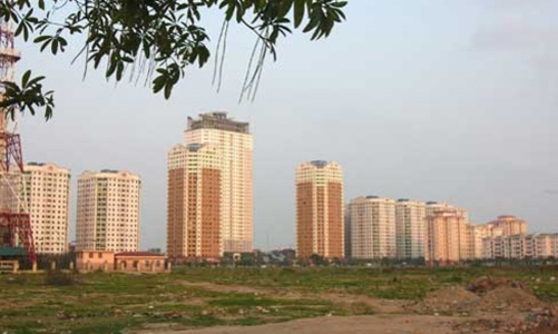 Tiếp tục nóng chuyện thu hồi đất