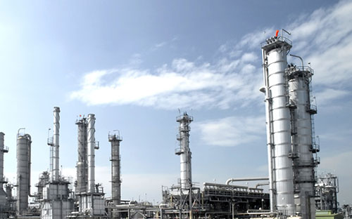 Một nhà máy lọc dầu của Tập đoàn Dầu khí Thái Lan (PTT LLC).<br>