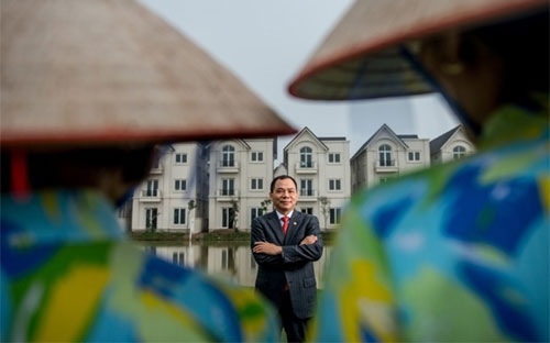 Ông Phạm Nhật Vượng, người đầu tiên lọt vào danh sách tỷ phú thế giới do tạp chí Forbes Mỹ bình chọn - Ảnh: Forbes.<br>