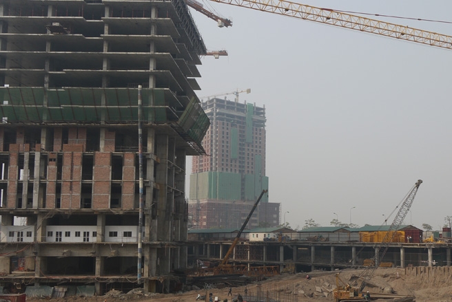 Tính đến nay, cả nước có 400 dự án bất động sản có vốn đầu tư nước 
ngoài với tổng vốn đăng ký trên 48,23 tỷ USD (còn hiệu lực đến 20/8).