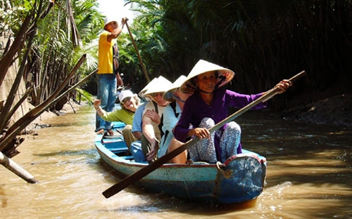 Một kết quả nghiên cứu khảo sát thị  trường mới đây của Grant Thornton 
Vietnam cho thấy, dịch vụ ở khu vực phía Nam trội hơn hẳn về tính chuyên
 nghiệp.