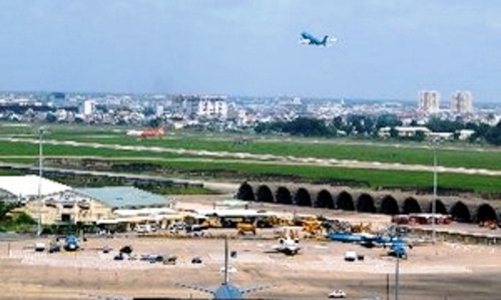 “Nên bỏ dự án sân golf, dừng xây dựng sân bay Long Thành”