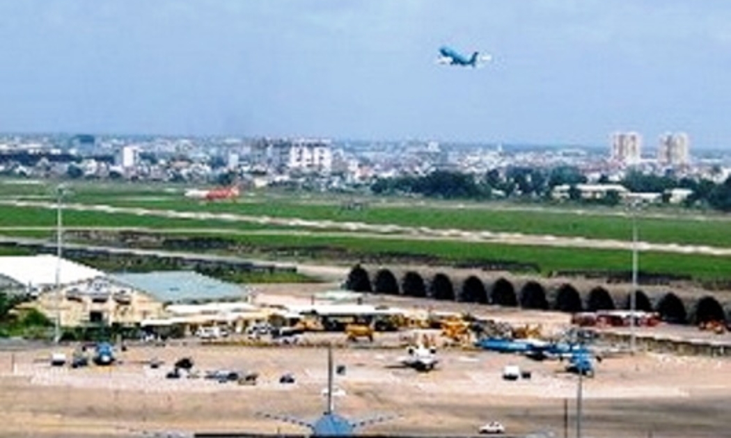 Dự án sân bay quốc tế Long Thành do Tông công ty Cảng hàng không Miền 
Nam làm chủ đầu tư. Hiện tại, quy hoạch dự án đã được phê duyệt vào năm 
2011.