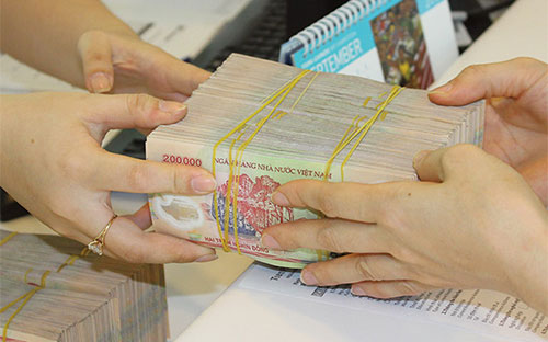 Tái cấp vốn qua trái phiếu VAMC, có lẽ đã và đang được tiếp tục sử dụng trong năm 2016 để bình ổn lãi suất.