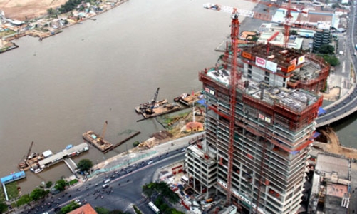 Kinh tế Tp.HCM tăng gấp gần hai lần cả nước