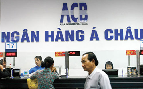 Tính đến thời điểm 30/9, tổng tài sản của ACB đạt 214.254 tỷ đồng, giảm 
gần 67 nghìn tỷ đồng, tương đương 23,8% so với thời điểm cuối năm 2011. 